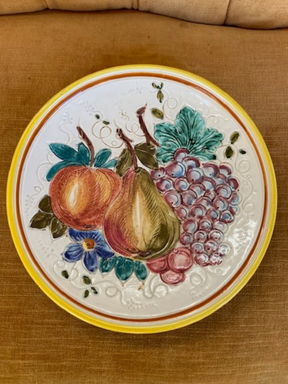 VTG Hand Painted Graffito 8" plate Italy, Incised, Numbered 20/52 fruit/flowers
